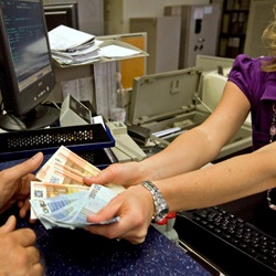 Banca - credito - QUADRATA